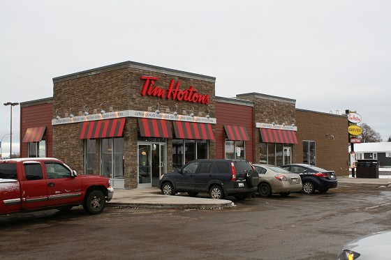 Tim Hortons Entrepreneurs Open New Restaurant in Thunder Bay